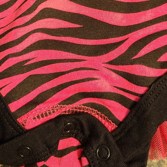 "Born to be Wild" pink zebra striped onesie/bodysuit with tutu - Picture 3 of 4